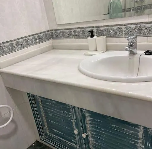 Estudio En Con Vistas Al Mar * פואנגירולה